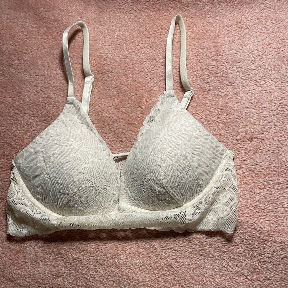 Pink\Victoria Secret push up bralette size small